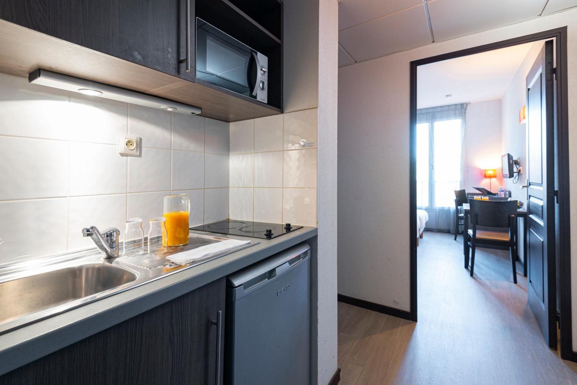 Comfort Aparthotel Nimes Centre エクステリア 写真
